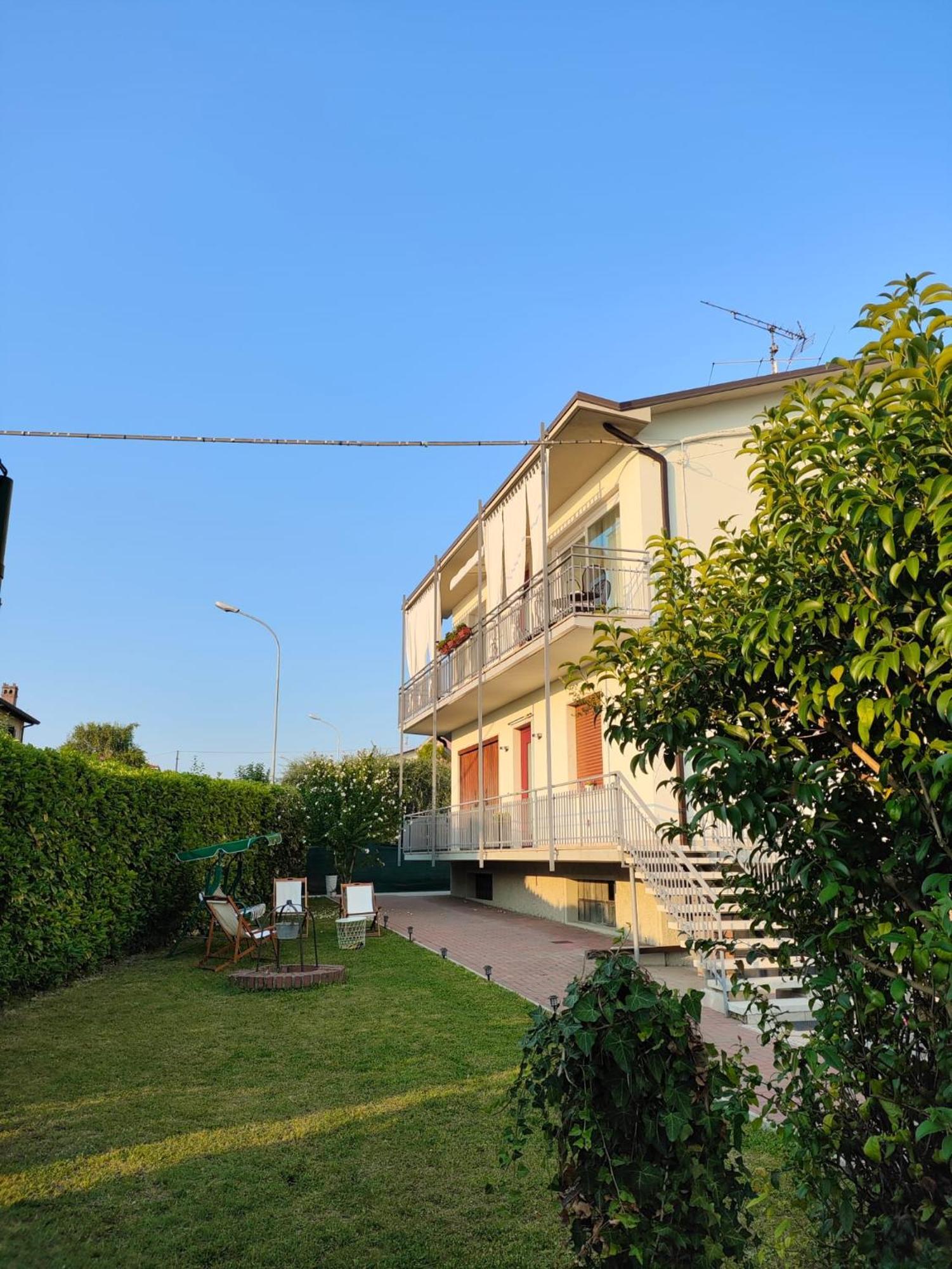La Casa Dei Butei Castelnuovo del Garda Exterior foto